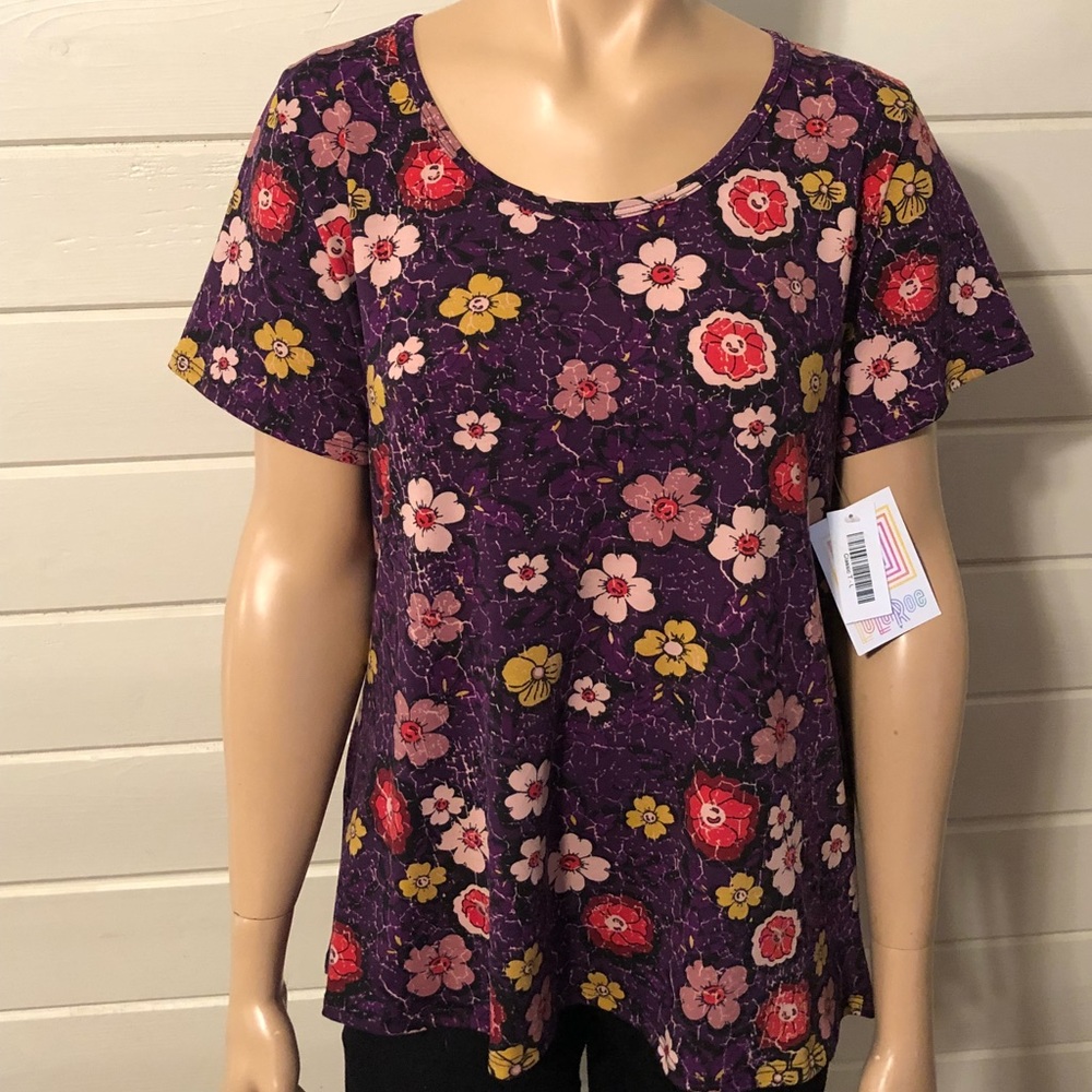 Lularoe Classic T NWT!!!!